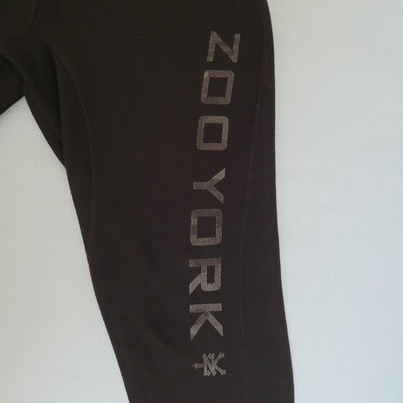 Zoo York black sweat pants with zippered pockets. Size M. - Picture 5 of 10